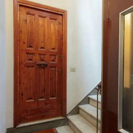 Monti Bright S&ar Apartment