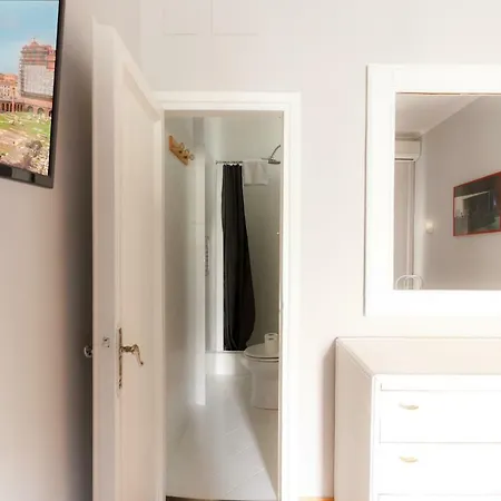 Monti Bright S&ar Apartment