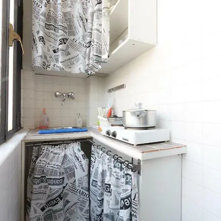 Monti Bright S&ar Apartament